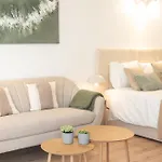 Relax House * Estoril